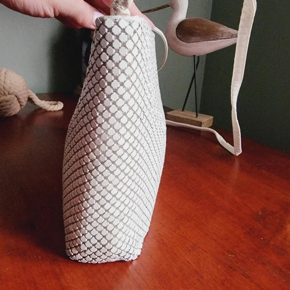 Vintage Whiting and Davis Ivory Enamel Metal Mesh & Leather Shoulder Bag - Picture 6 of 13